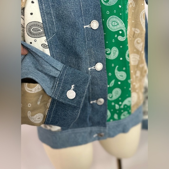 Signature8 Paisley Patchwork Denim Jacket (682) - Picture 11 of 15
